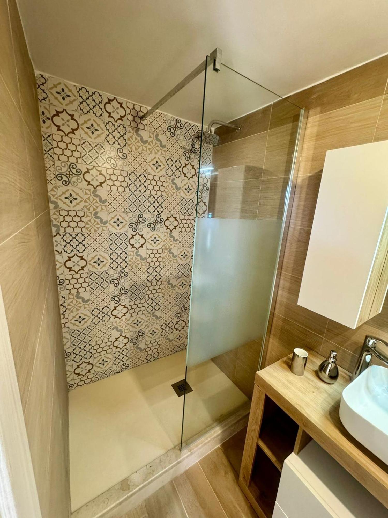 Sunrise Home يتوجاني المظهر الخارجي الصورة