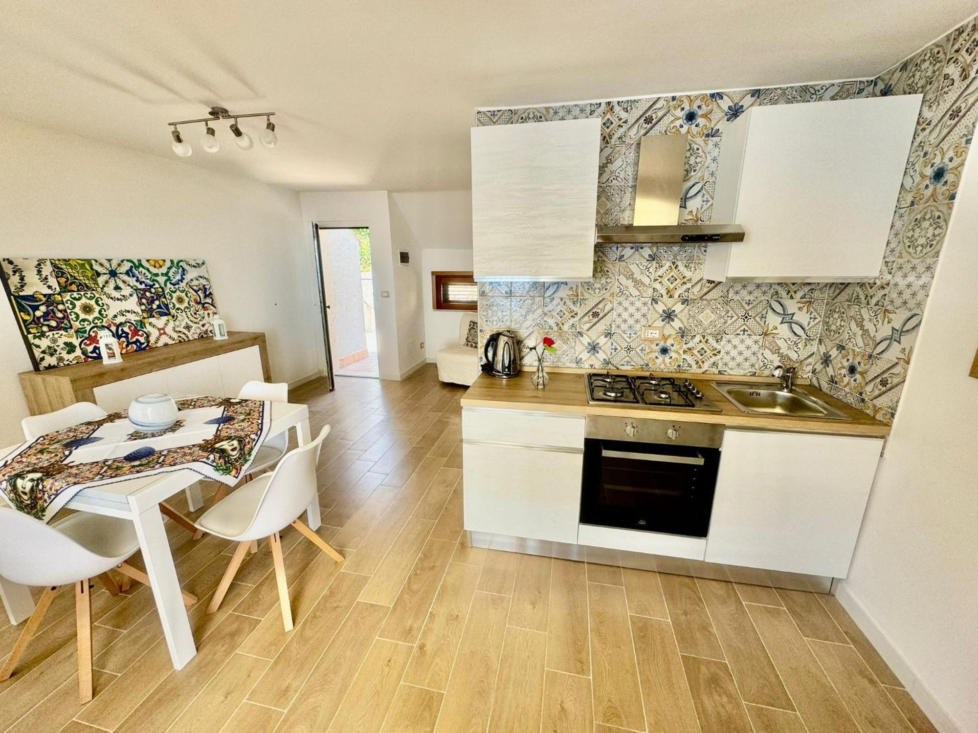 Sunrise Home يتوجاني المظهر الخارجي الصورة