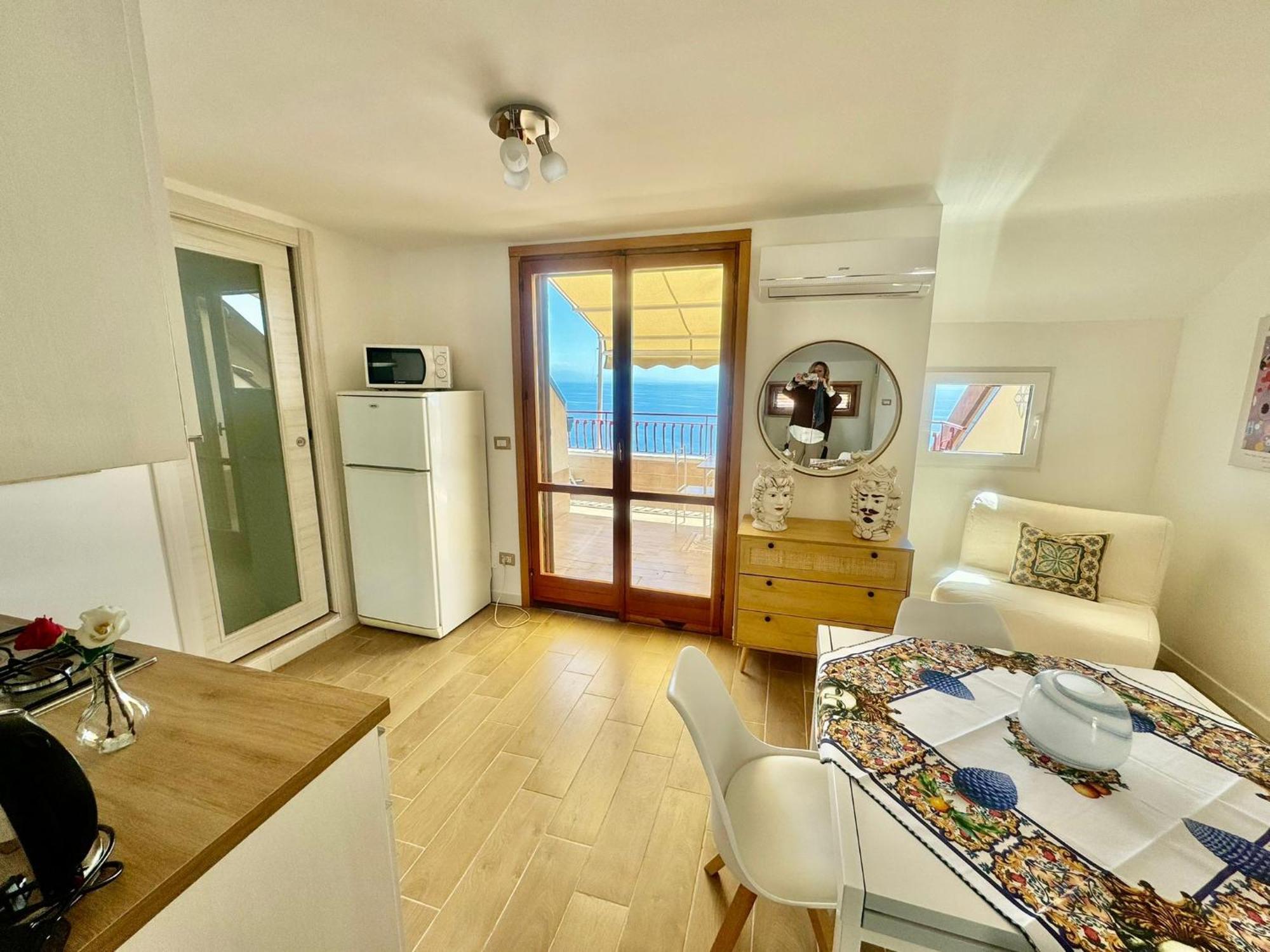 Sunrise Home يتوجاني المظهر الخارجي الصورة